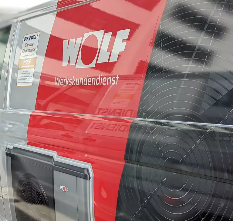 WOLF-Servicefahrzeug Werkskundendienst