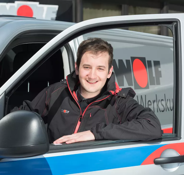 Service - Specialist partner on site Service - Specialist partner on site